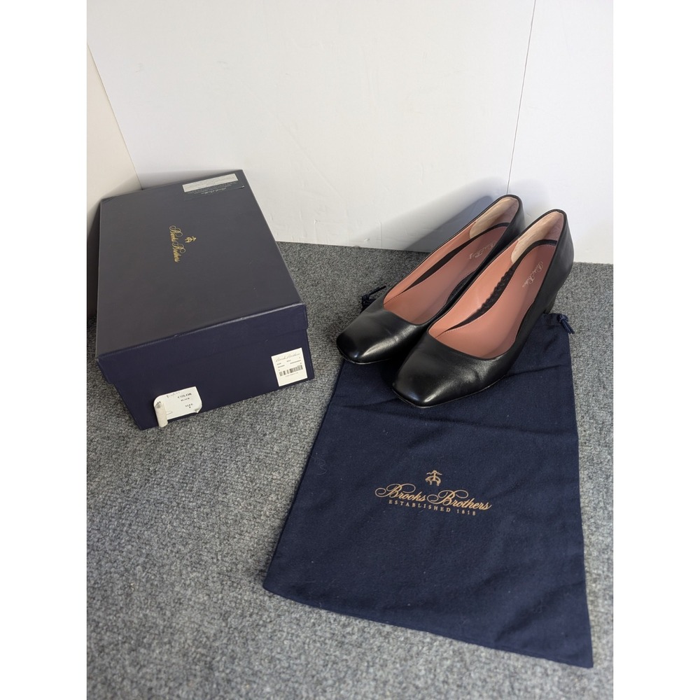 Brooks Brothers Women's Heels 100095454 Black 2" Heels Size 8 With Box/ Dust Bag
